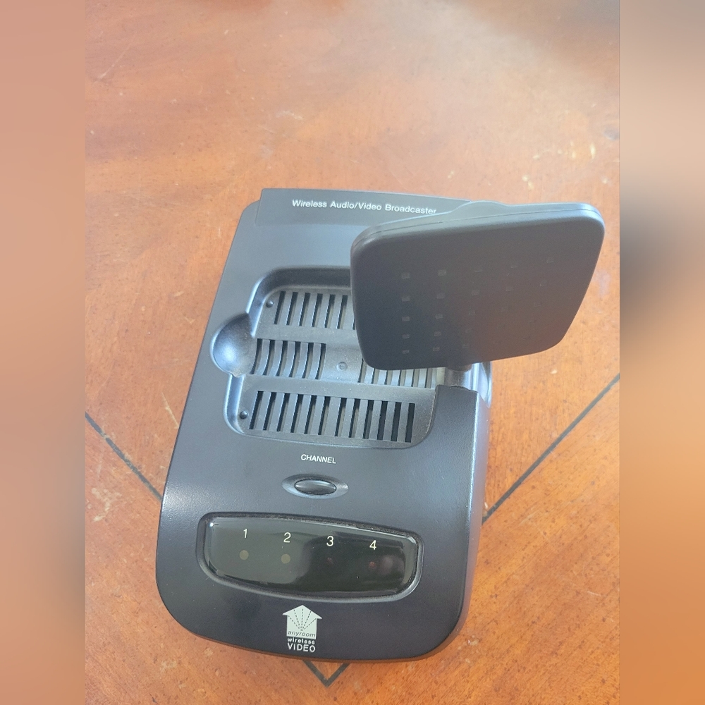 Emerson Wireless Audio/Video Broadcast Anyroom  with 4 Channels